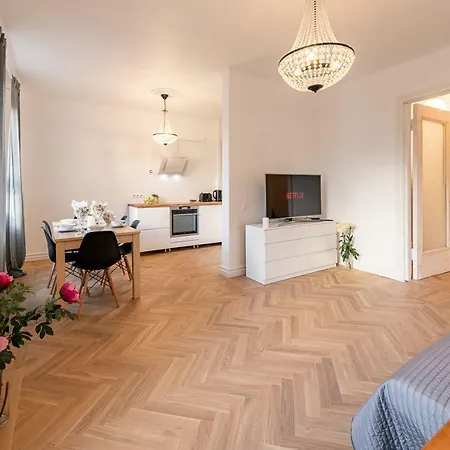 St. Charles Apartment