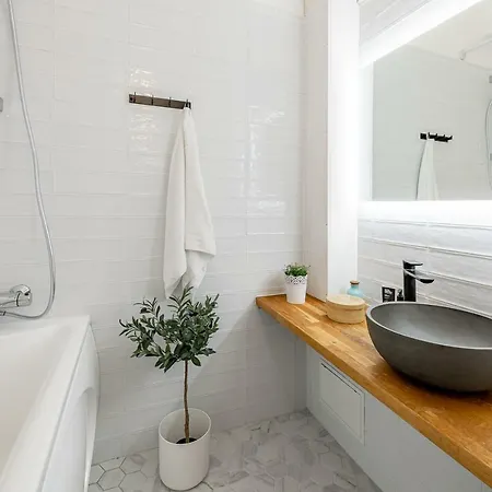 St. Charles Apartment Reval